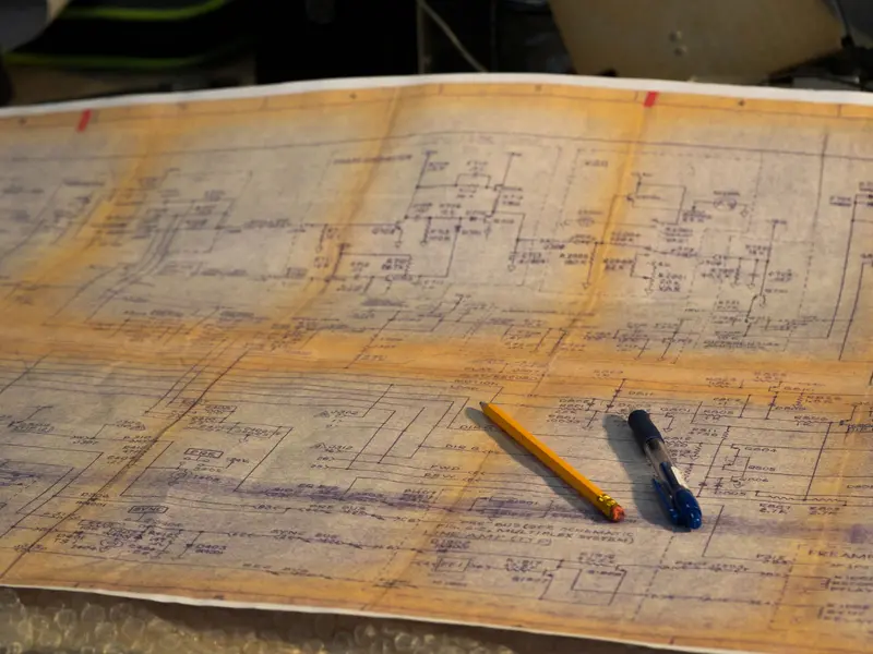 Elektrotechnische tekening met pen en potlood